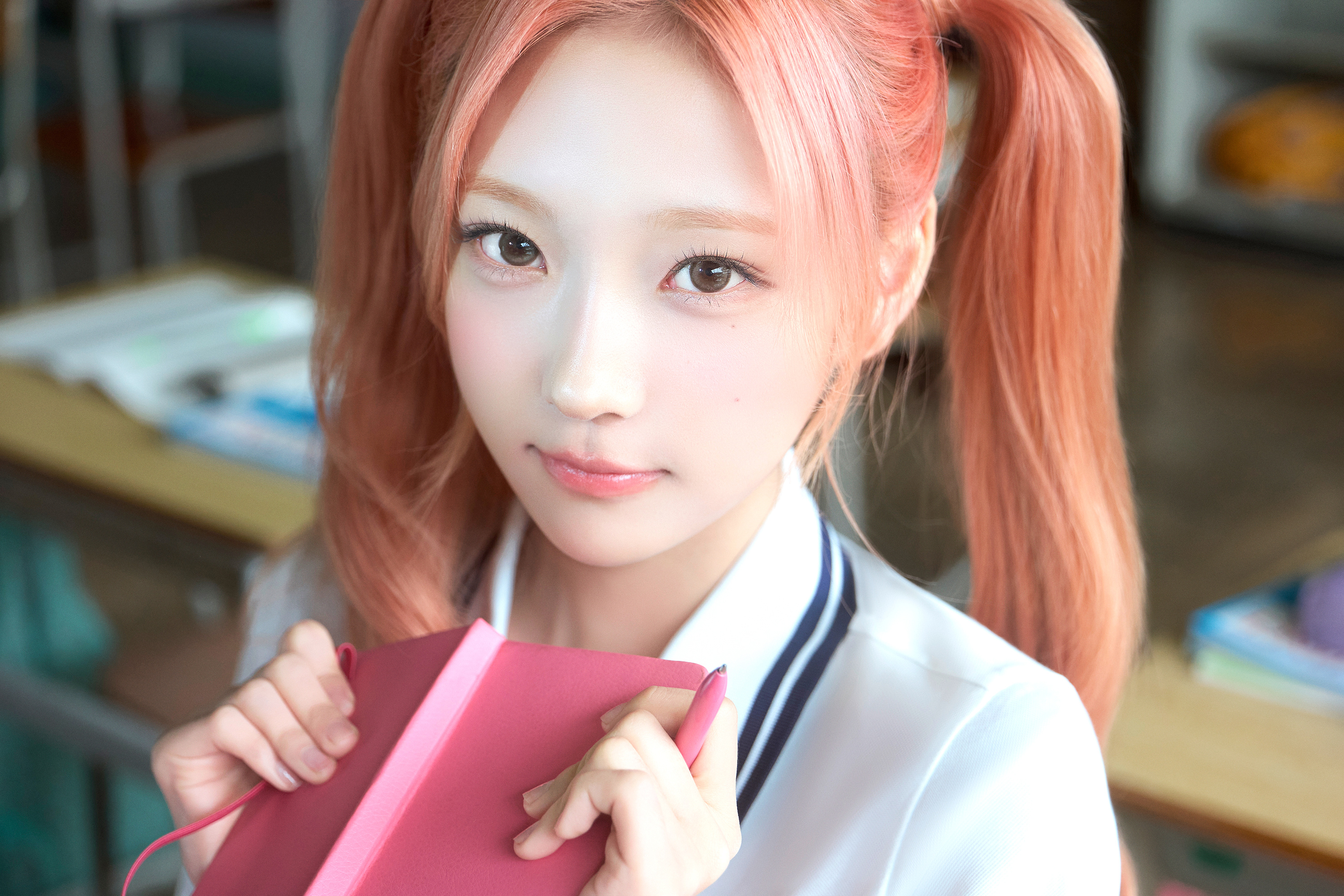 ICONIC HEART MV Image STELLAHearts2Heart