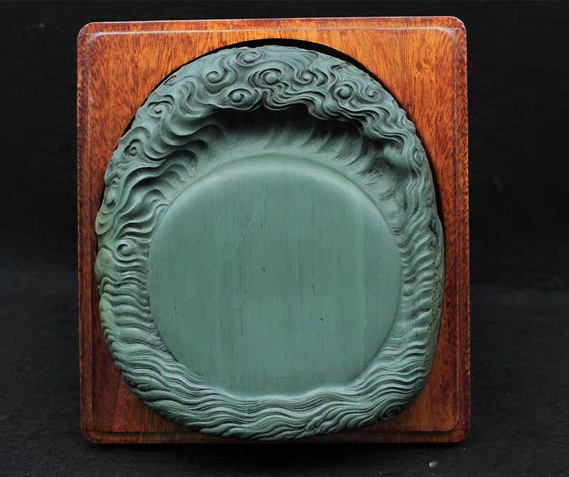 【精品展示】（二）砚台系列（2）：洮砚❸～～大师窦胜昌精品⑧。与师友们分享，一手