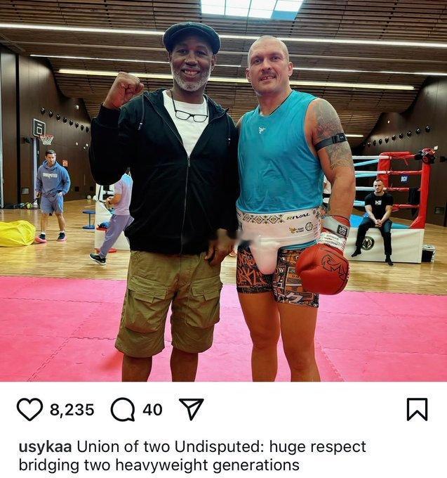 拳坛速递  伦诺克斯-刘易斯（Lennox Lewis）今天探班了正在备战12月