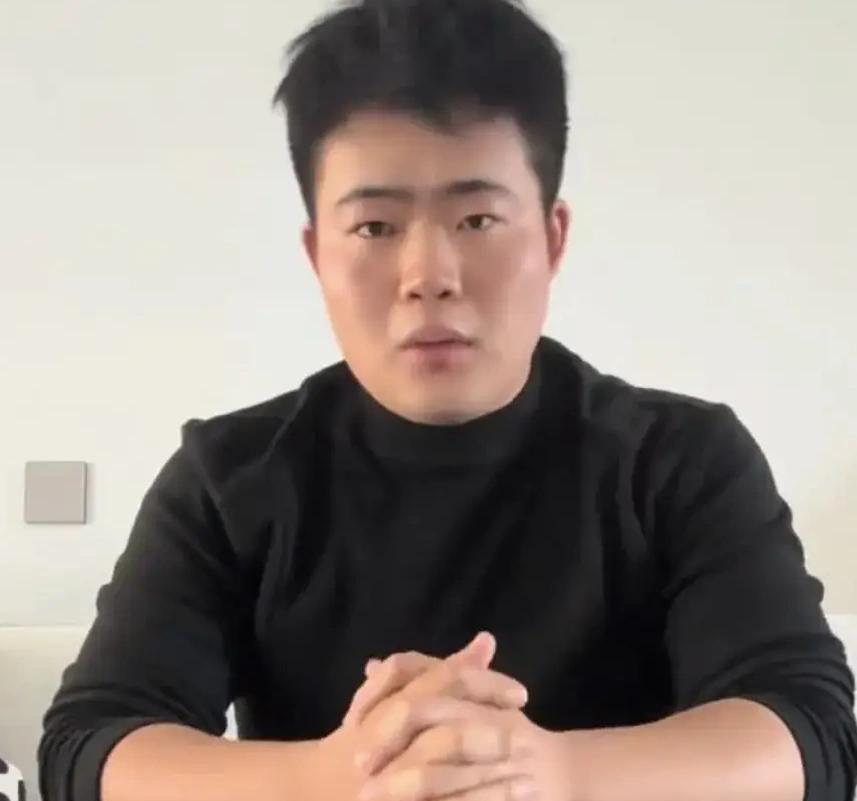 生死抉择面前，第一反应选择逃离自保，没有一丁点错处。

不是冷漠无情，而是直面生