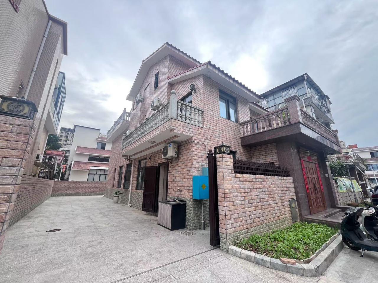 民治地铁口新出独栋别墅适合办公接待龙华小别墅 民治地铁房 龙华别墅出售 民治房源