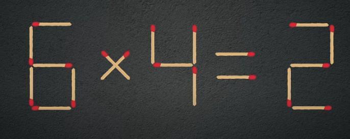 在由火柴棍组成的等式“6 × 4 = 2” 中，显然等式不成立。
现在给你一个挑