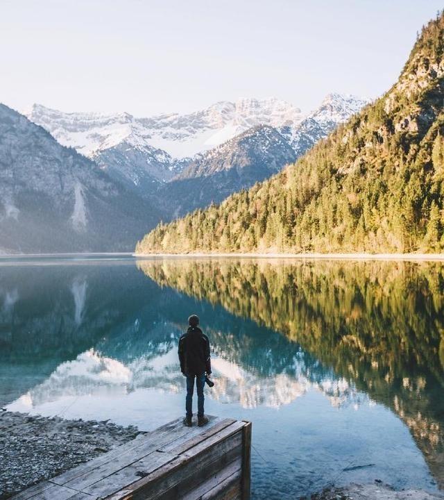 “努力的意义？告诉你：不只是为了钱，更是为了活得像个自己！”

兄弟姐妹们，今天