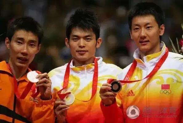 奥运会、世锦赛、亚军会，八进决赛八次亚军！如何评价巨星李宗伟？
李宗伟在职业生涯