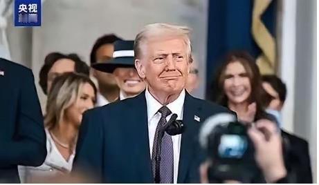 伊朗这一仗，终究是打醒了美国！现在的局势是：以前的美国在赌中国不敢动手，现在美国