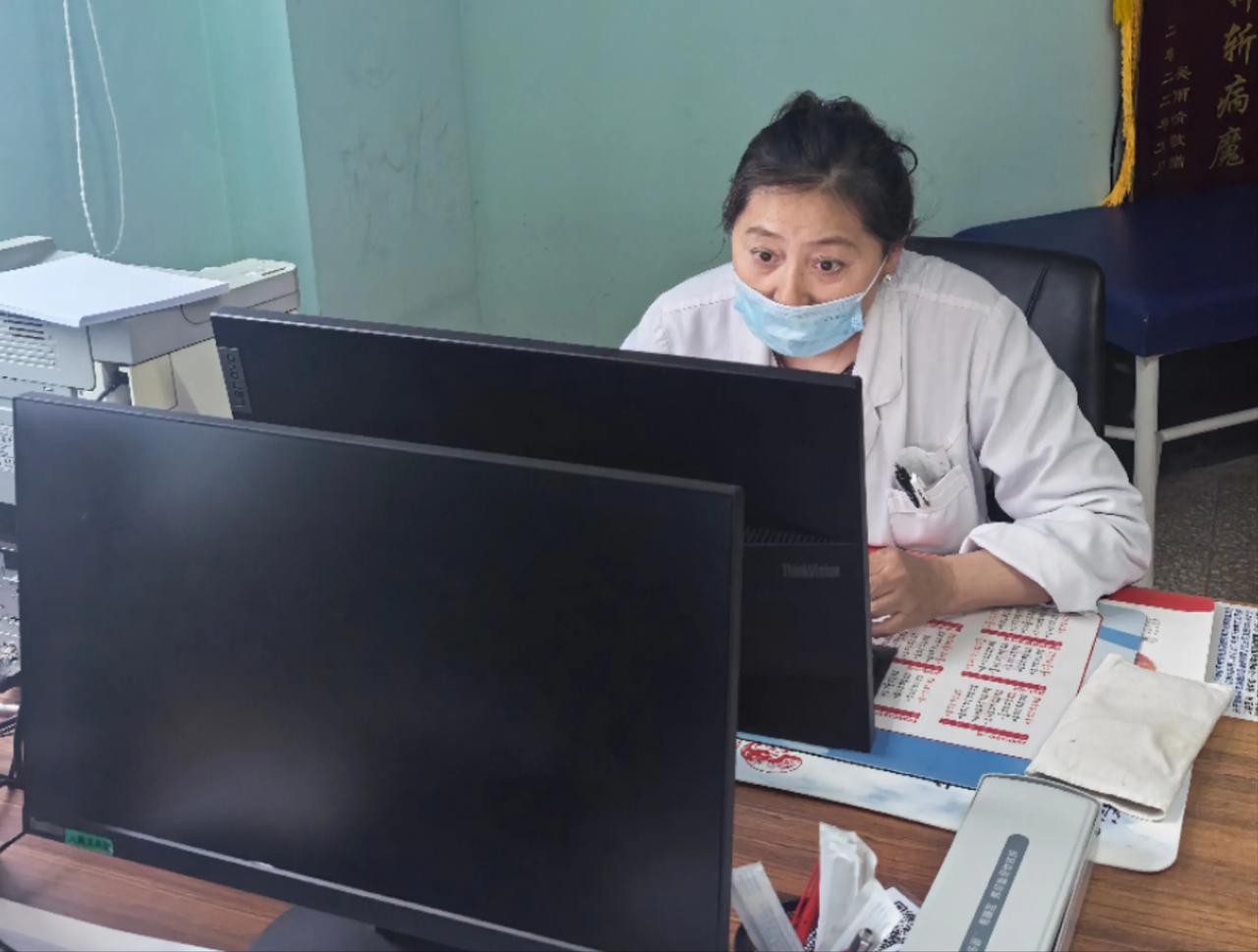 口苦口干不一定就是胃火
从医学角度看，有多种原因会导致这种情况：

- 口腔问题