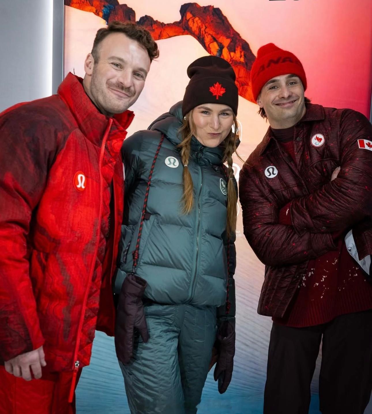 意大利米兰-科尔蒂纳丹佩佐冬奥会，加拿大运动队服：Lululemon 