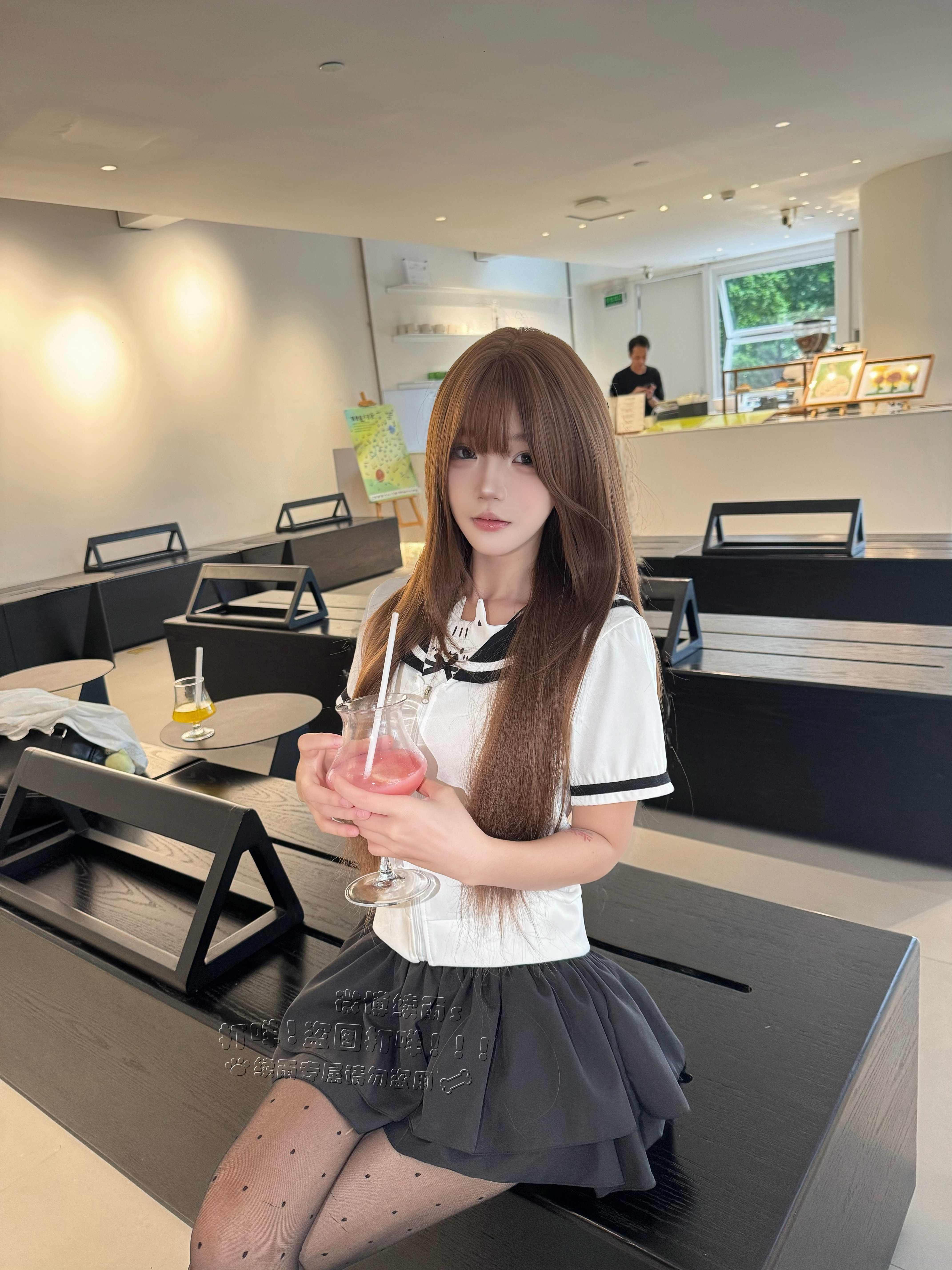 可是明明他说喜欢姐姐的啊 ​​​