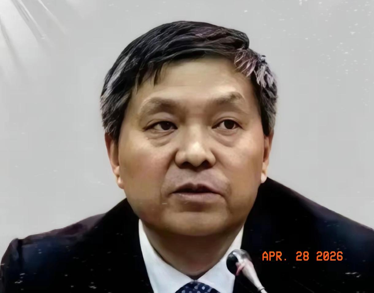 今天看到个通报，直接给我气笑了。
一家企业发声明，说走私一千两百多吨战略物资，纯