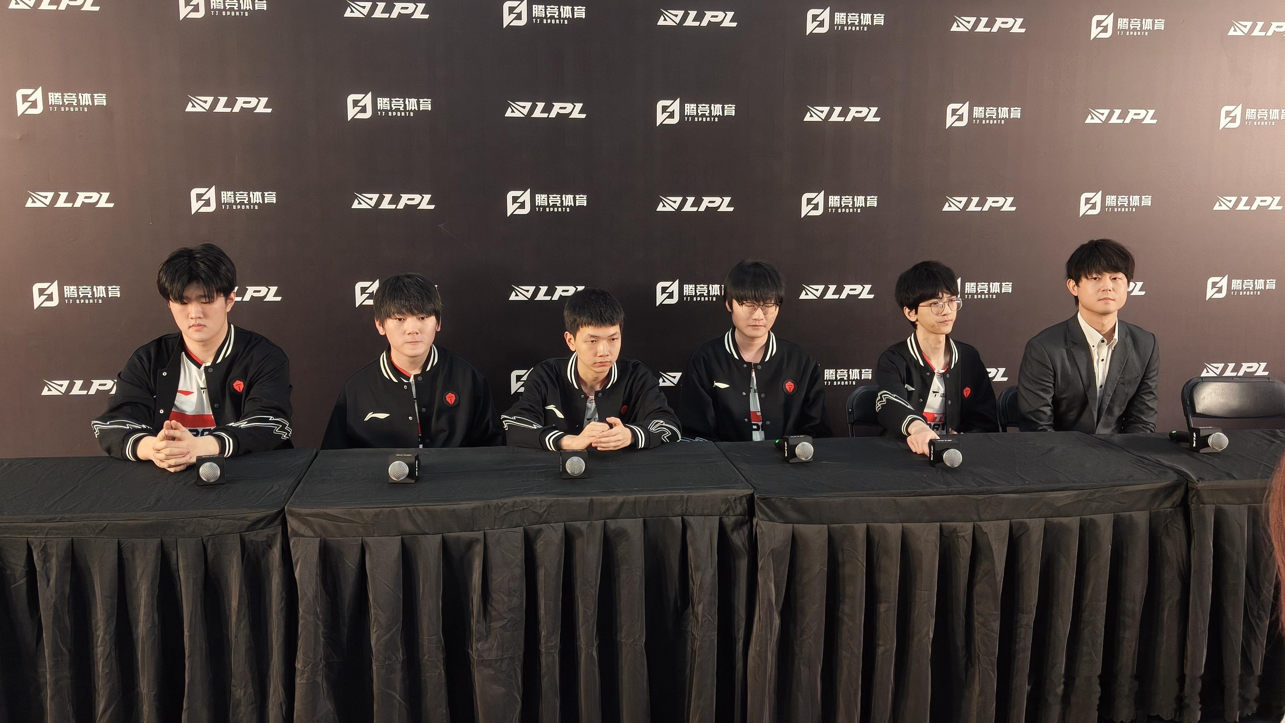 TES来了…黑脸小奶油tes教练说会以好状态面对msi blg战胜tes 202