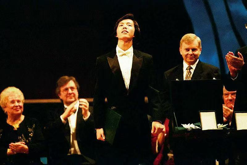 25年弹指一挥间！18岁的李云迪用《叙事曲》在肖邦大赛写下传奇，如今他的音乐仍如