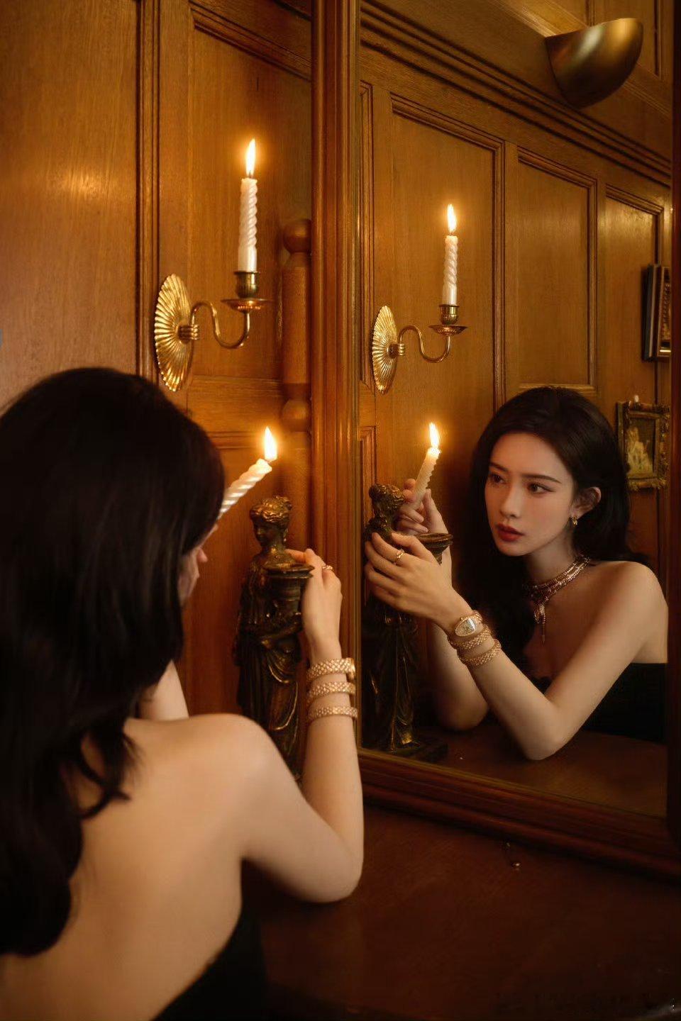 孟子义[超话]  孟子义娇俏黑天鹅  天上掉下个孟姐姐   捡……捡……捡 