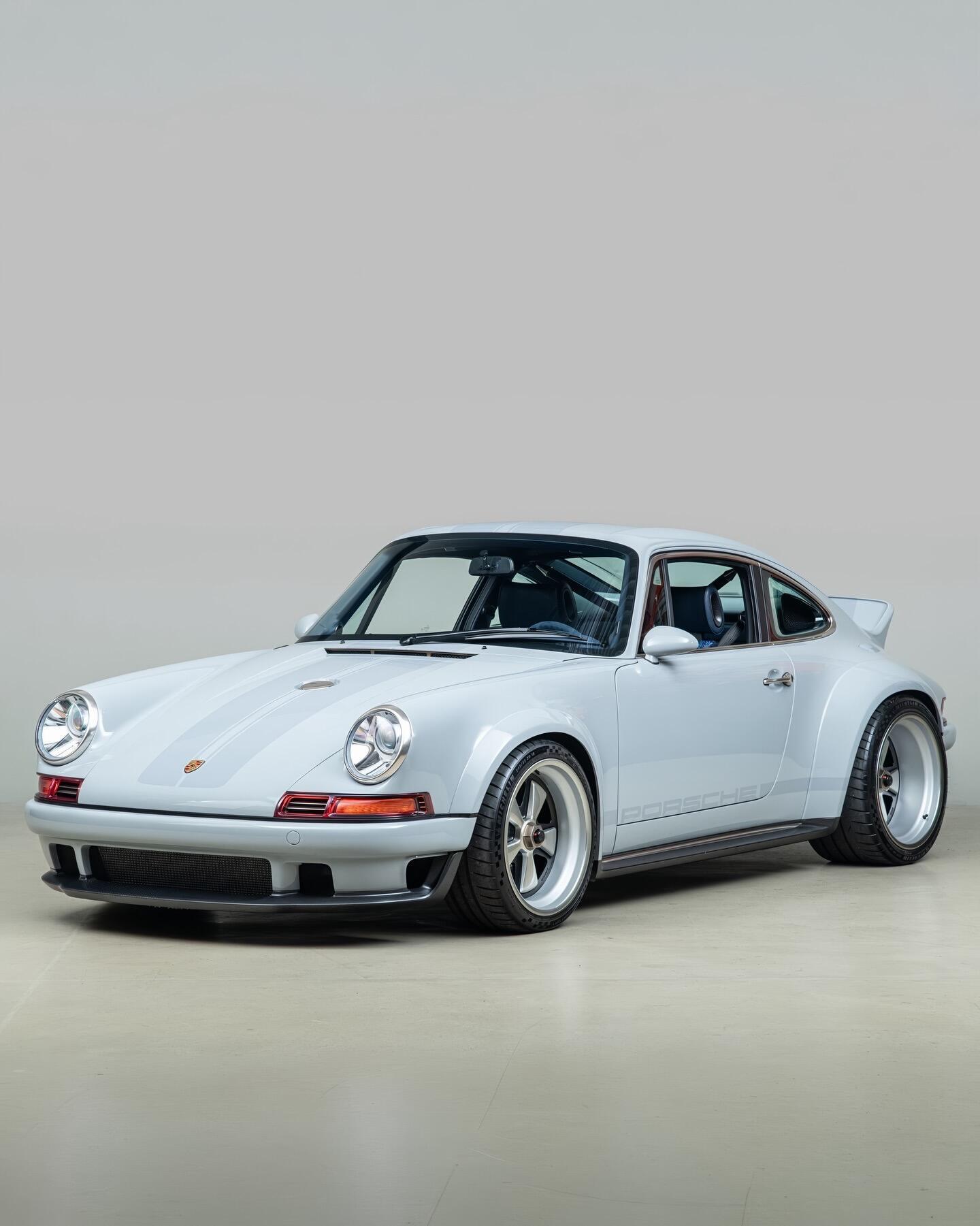假期最后一天了，晚上给大家吃点好的保时捷 911 Singer DLS全球限量 
