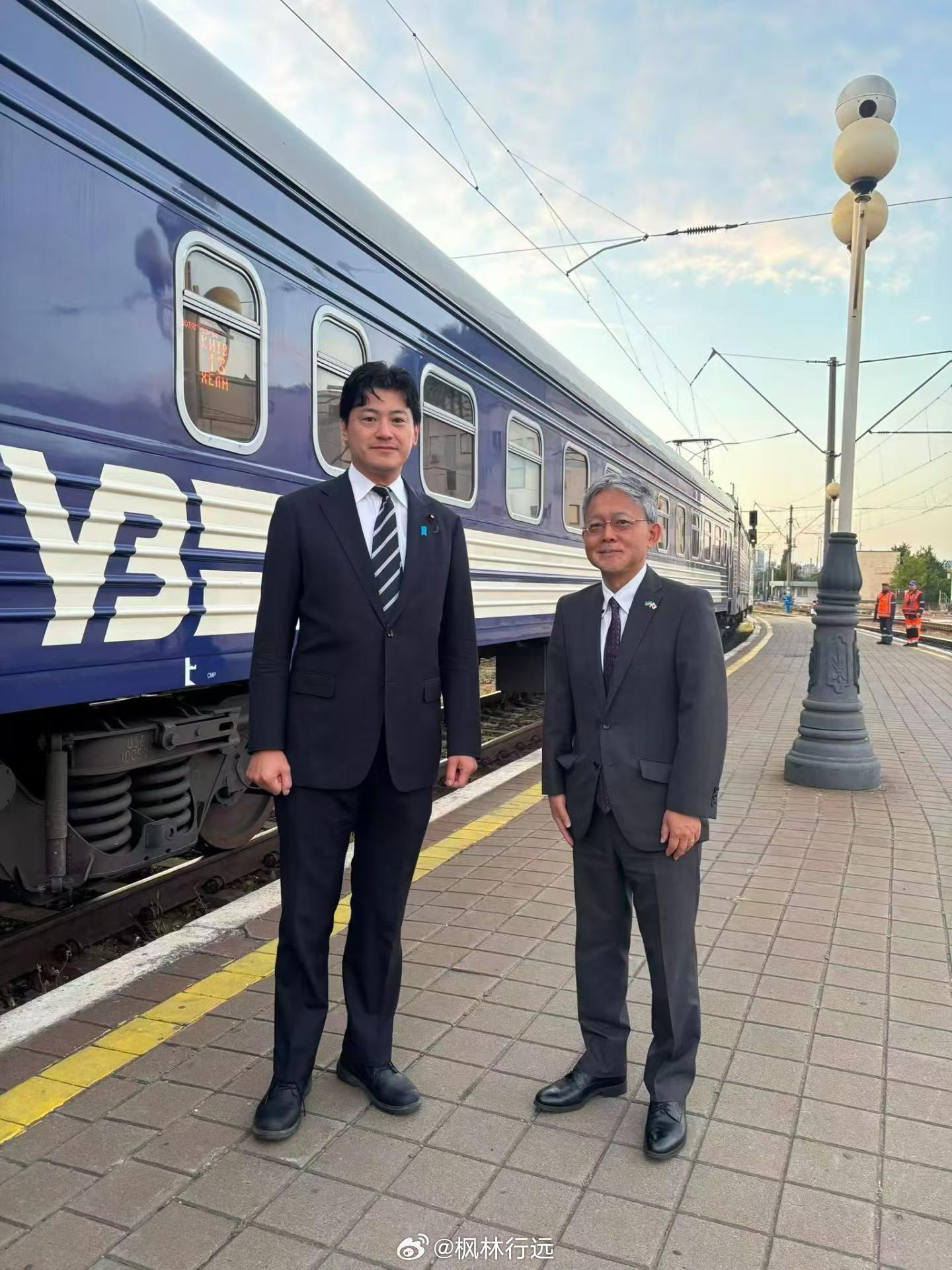 🇺🇦🇯🇵今天，日本国法务大臣三谷英弘抵达基辅访问。🔥稍后，他将向圣米迦