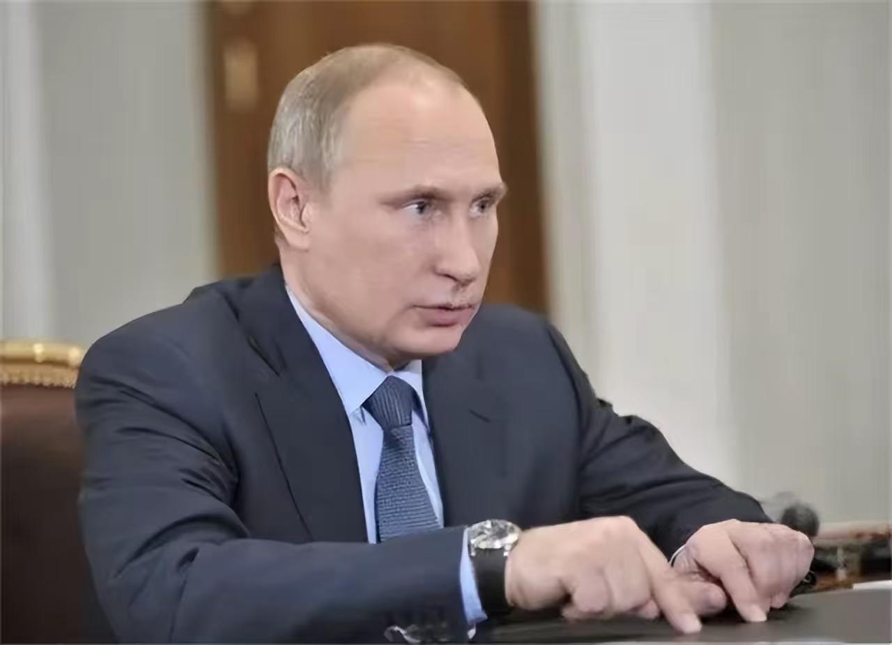 俄罗斯总统普京与美国总统特朗普的特使深夜会谈了！

据新华社消息，当地时间1月2