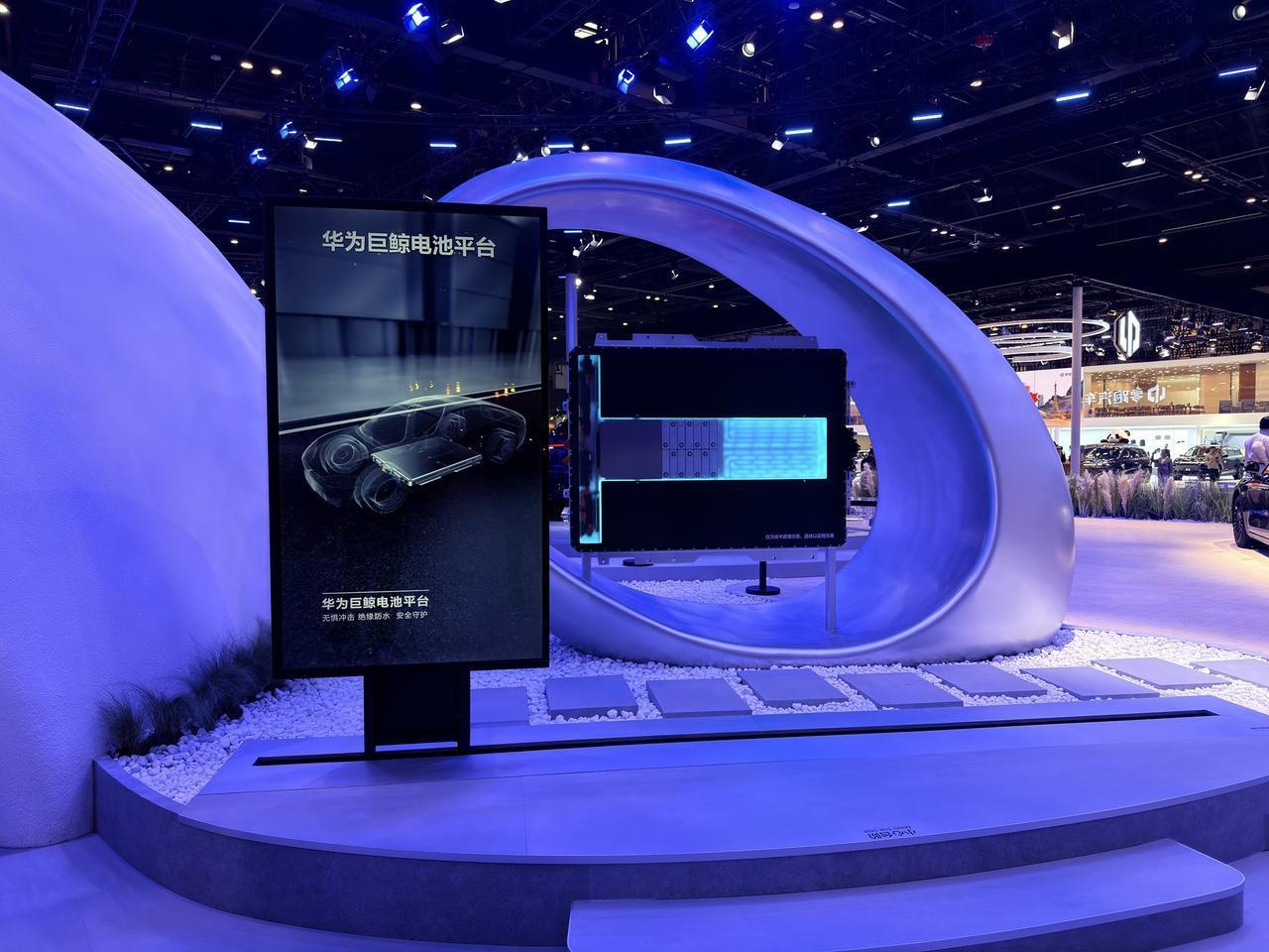 安芯更安心!华为巨鲸电池平台亮相北京车展鸿蒙智行展台直播
本届北京车展鸿蒙智行展