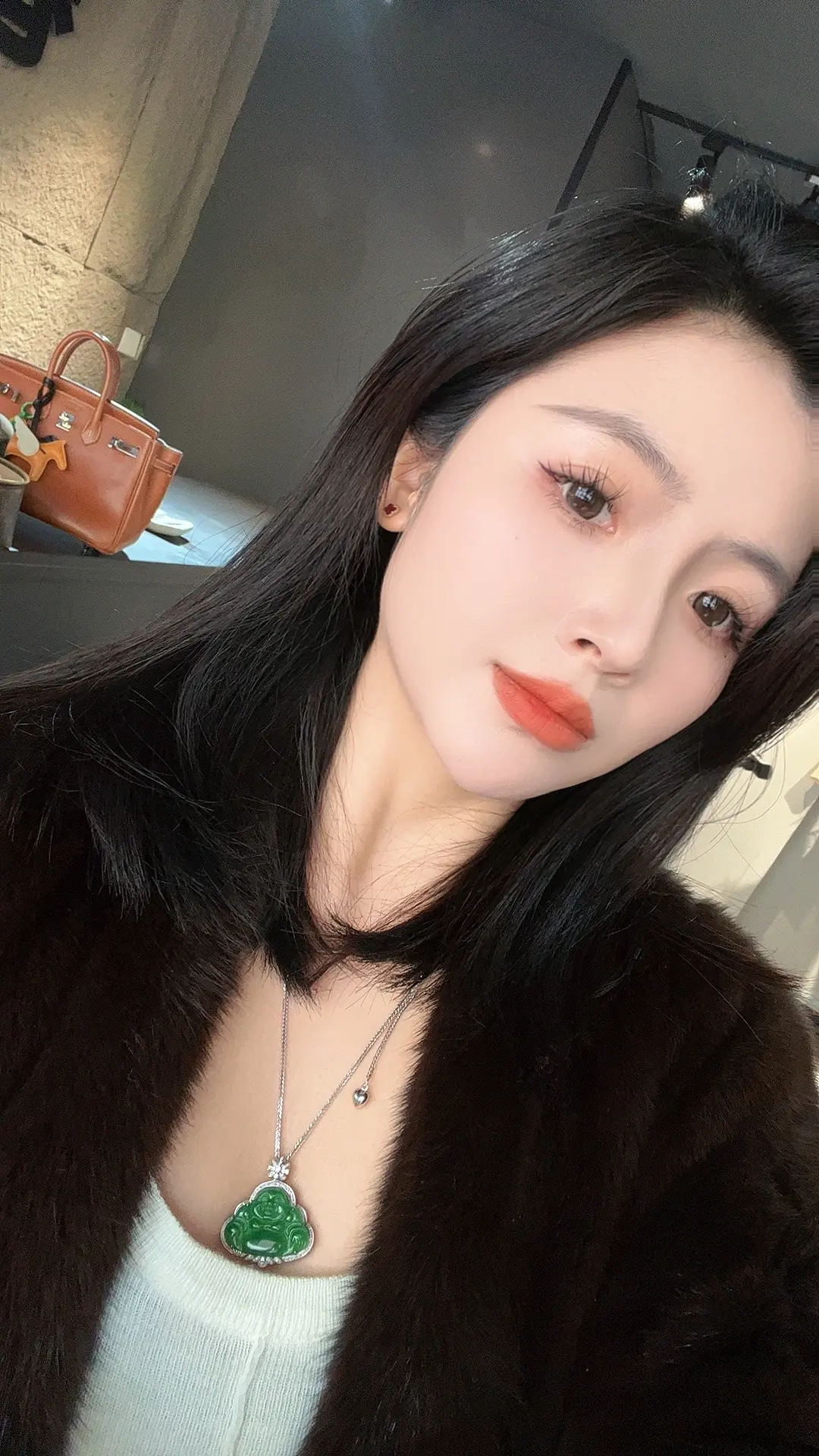 宁愿一生都不说话 都不想讲假 说话欺骗你