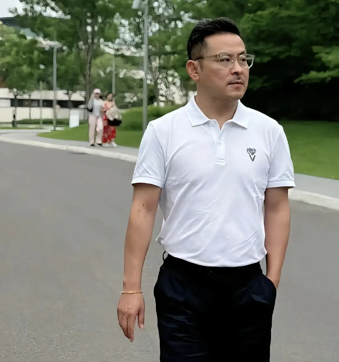 女人出轨抛家弃子，男人出轨还想保全老婆孩子！ ​​​