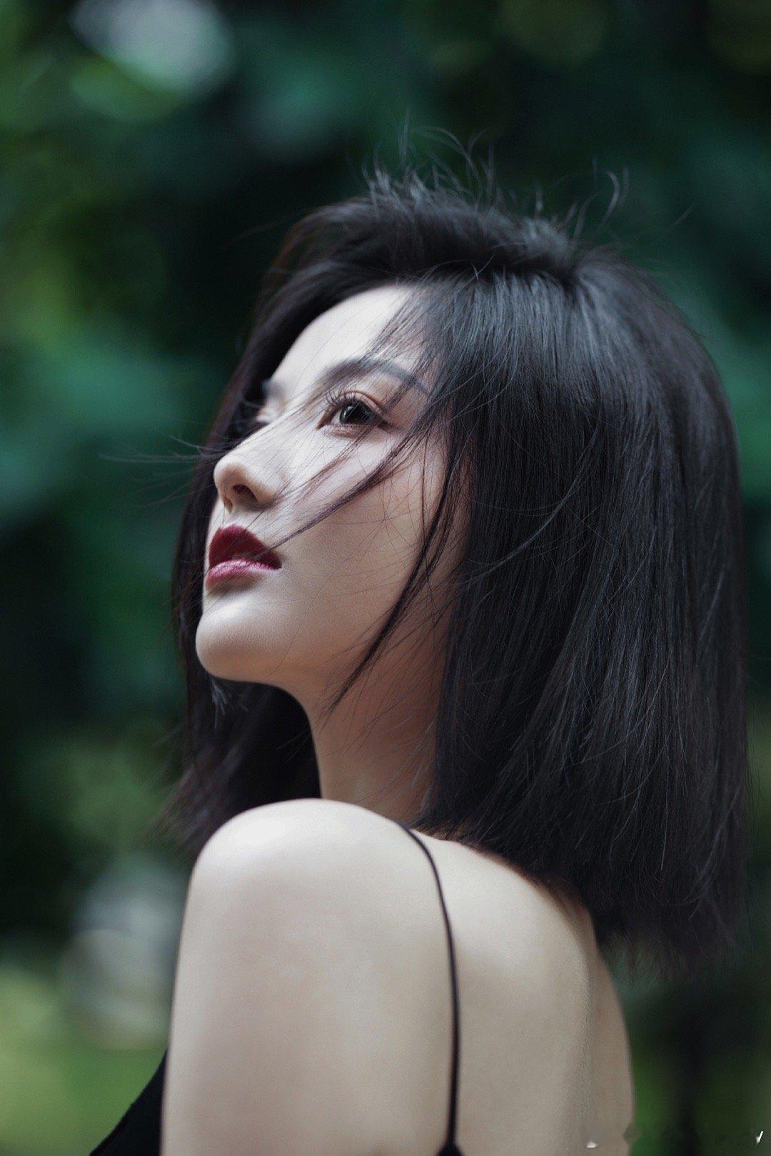 枯萎的温柔在最后会长回来#高文君[超话]# ​​​