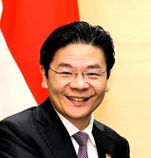 新加坡完全倒向美国，黄循财说决不允许通过新加坡向中国转口芯片，这是在下狠手啊。黄