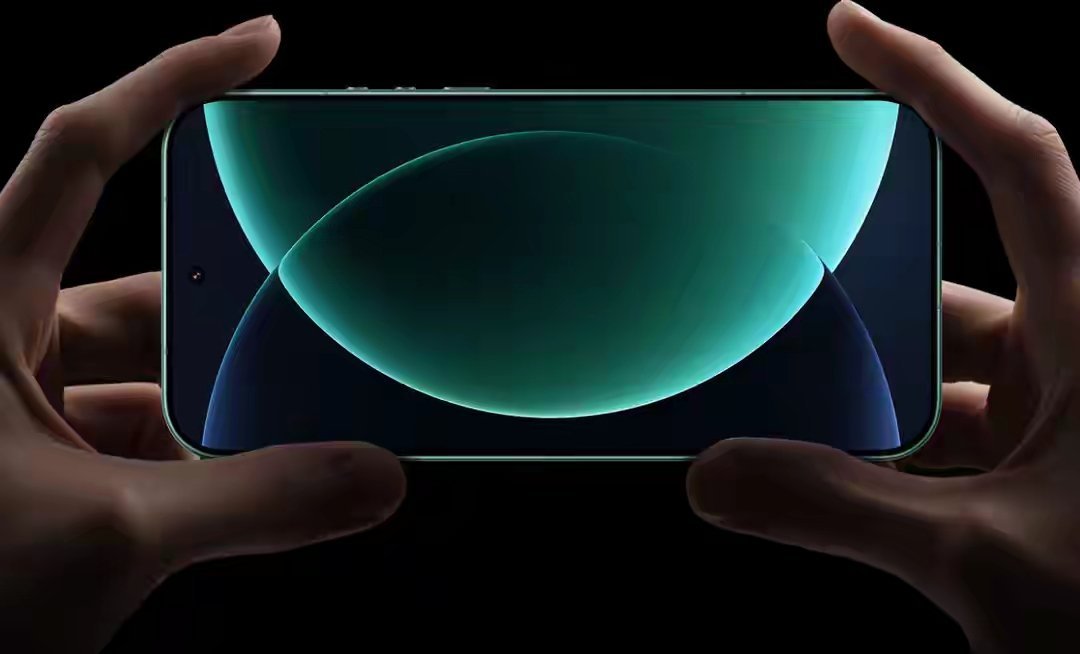 【TCL华星独供小米17 Ultra系列手机屏幕，峰值亮度3500nits】据 