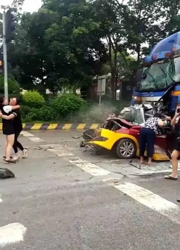 一家三口被撞身亡，司机父亲痛心发声：愿悲剧敲响安全警钟

近日，一起令人痛心的交