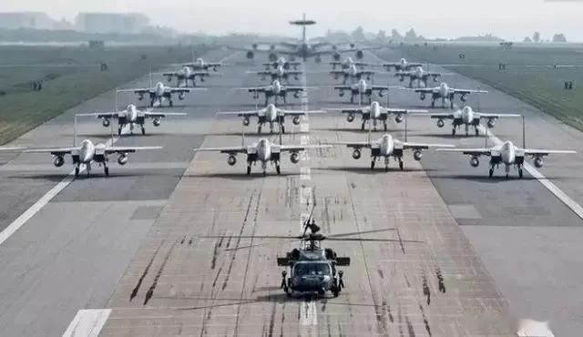 引狼入室？美军还没有赶走，又一国宣布永久驻军日本

英国国防大臣华莱士在东京与日