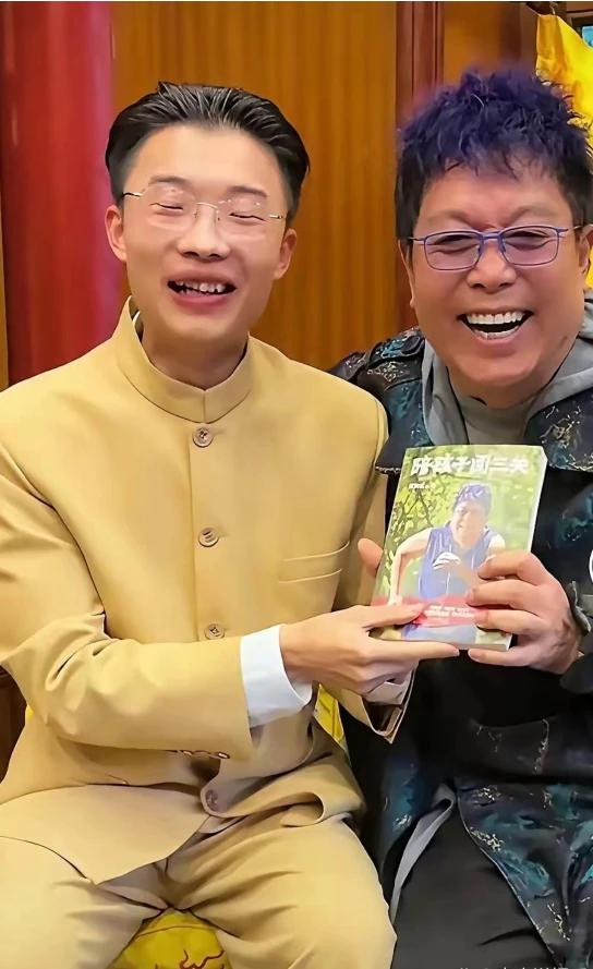 文化不文化无所谓，只要自己喜欢，心诚则灵不就好了嘛！[灵光一闪]