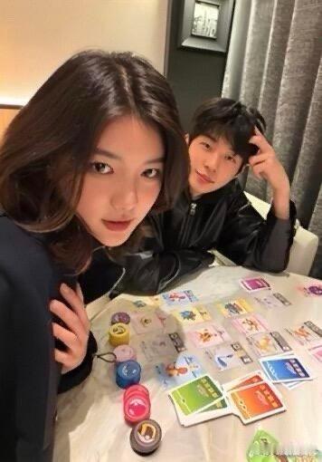 颜凯Be丑学颜颜每次往返江浙沪是为了想见李嘉凯 颜颜每次往返江浙沪是为了想见李嘉