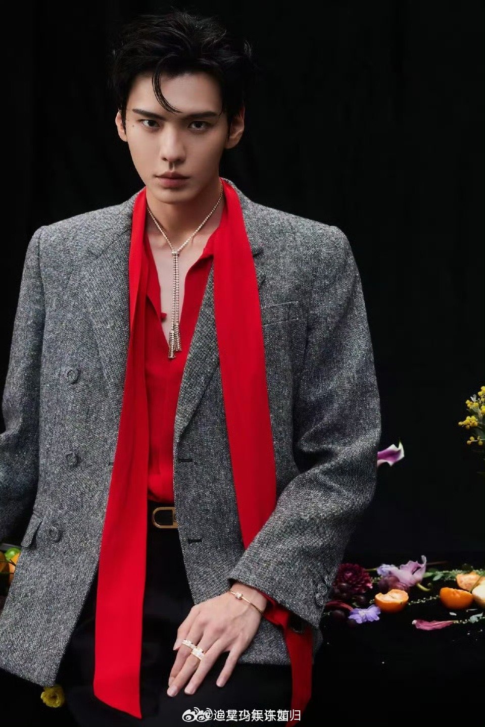 毕雯珺来vogue目标很明确 今日份快乐是毕雯珺给的！VOGUE问卷两大问题，他