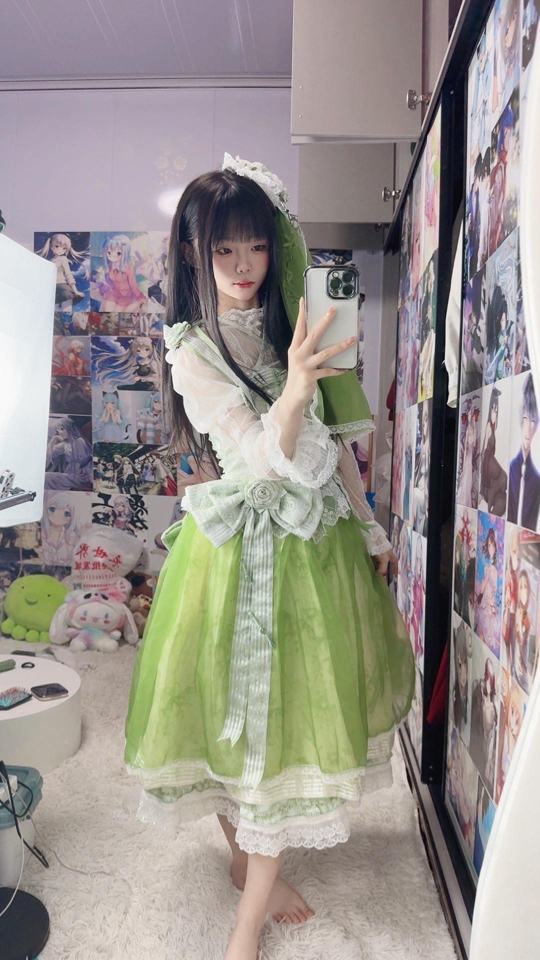 甜妹 喜欢绿色