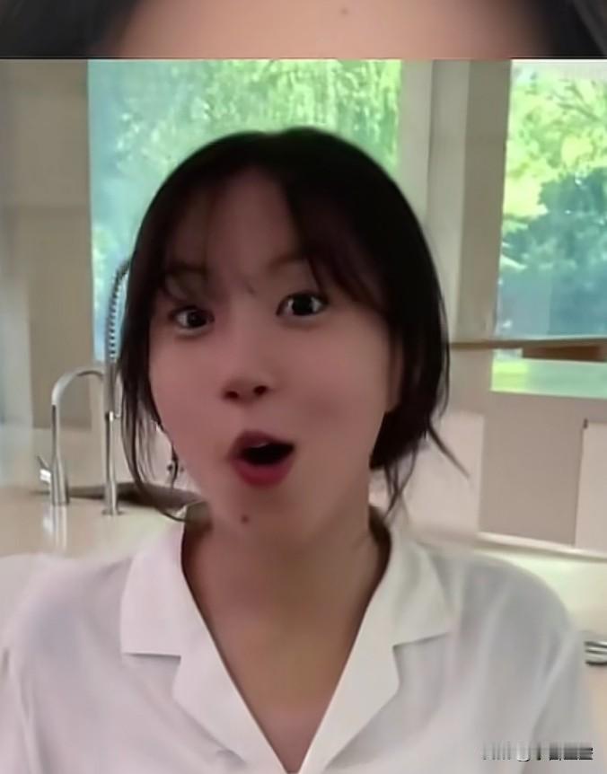 李亚鹏做生意不行好像是上天注定的。
做生意失败，投资失败，万千资产变成负债千万负