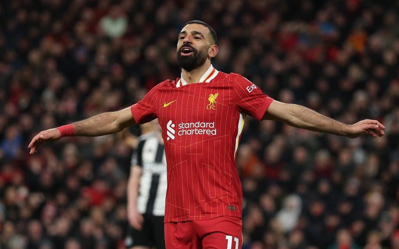 很多人嫌弃利物浦给萨拉赫范戴克工资太高！首先这二老值得，拿过欧冠和英超的班底加薪