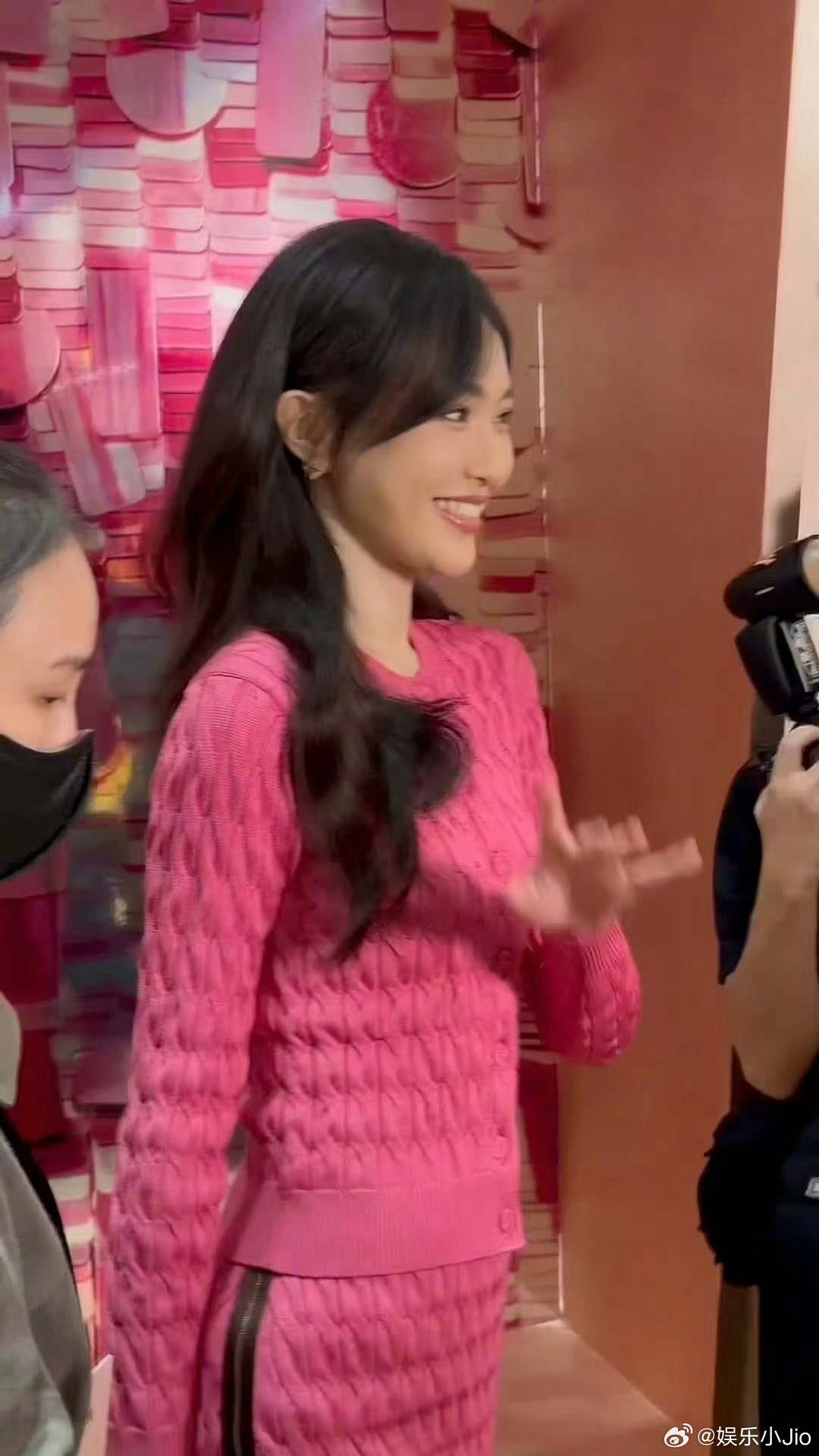 唐嫣连续两天的线下活动生视频，状态特别好啊初代甜妹的魅力🥰 