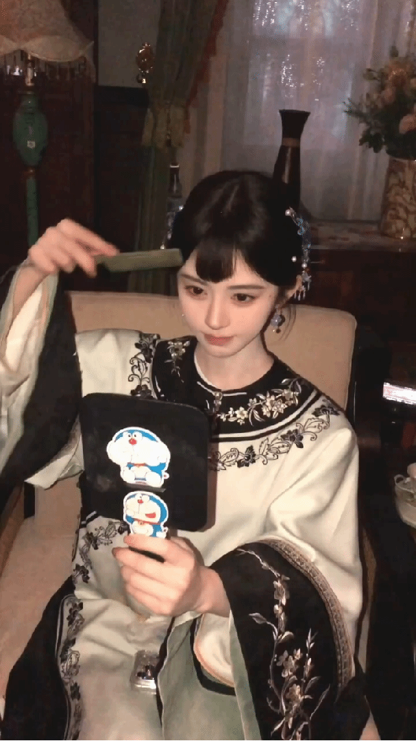 我的点赞特效变成鞠婧祎了，不信你试试？ 