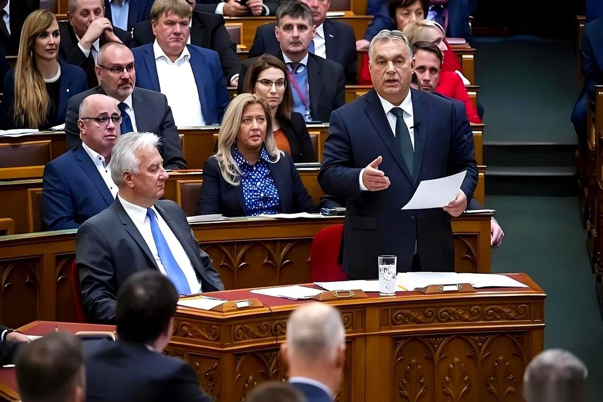 执政16年的欧尔班，亲手按下了那个祝贺对手胜选的通话键。
电话另一头，是刚刚拿下