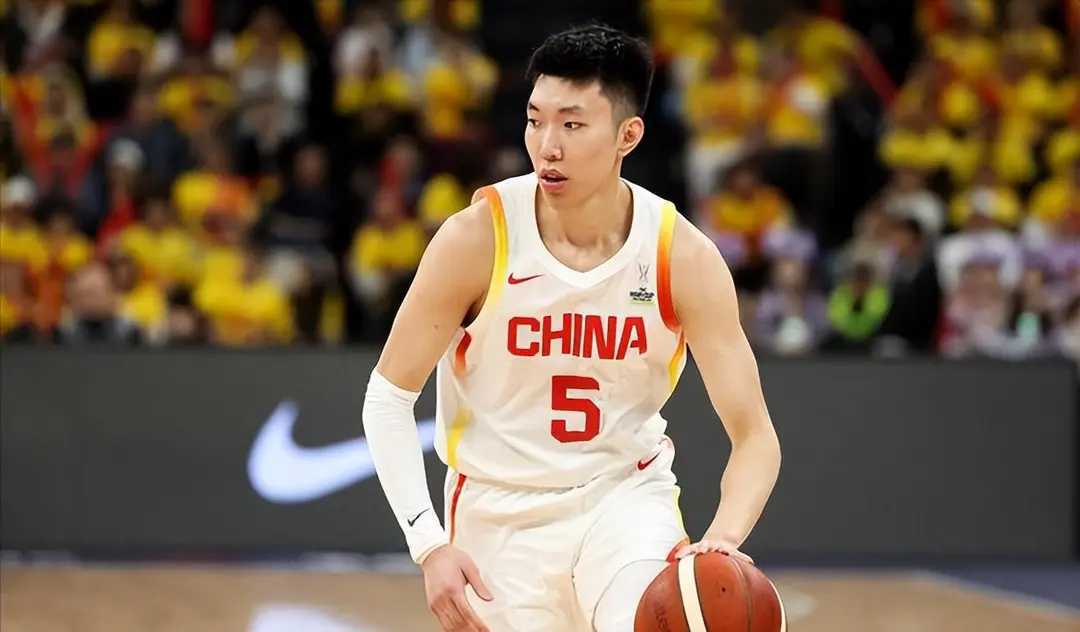 赵睿复出 ！首发变阵！ 中国男篮客场再战韩国拒绝两连败中国男篮 北京时间12月1