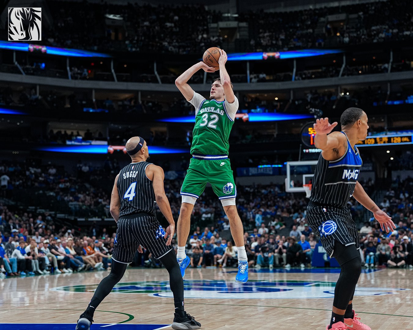 强势回击！弗拉格成为NBA历史上第10位单场砍下50+的新秀，也是自1976-7