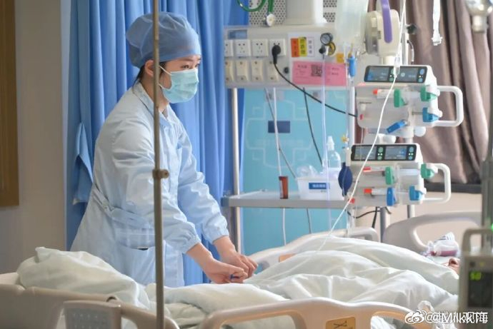 台州玉环车祸重伤患者获多学科联合救治脱险 车祸重伤命悬一线！玉环二院多学科联手抢