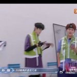 苏醒退半步的动作是认真的吗 当苏醒坚持靠实力，谢依霖曹恩齐齐齐认"靠脸吃饭"，瞬