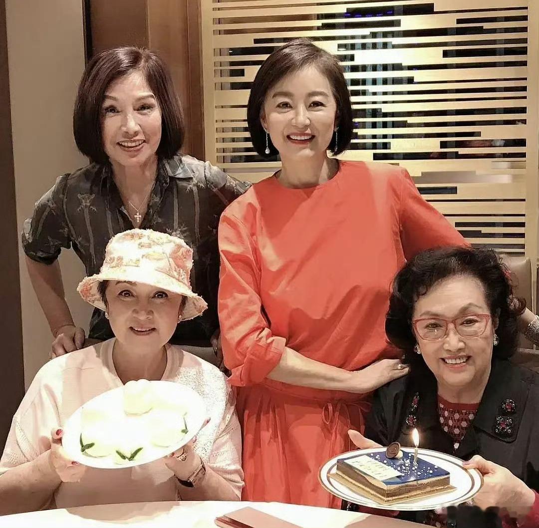 阎肃观察肃言肃语葛兰去世 【香港传奇影星葛兰去世】葛兰曾是香港最红歌舞明星 香港