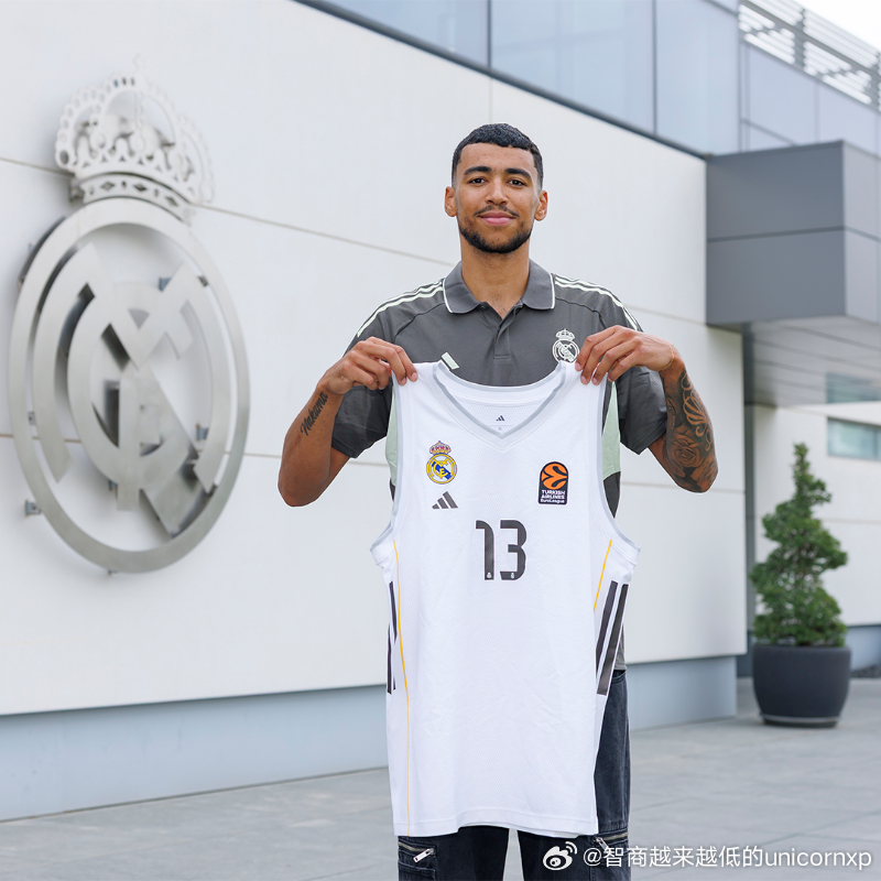 Izan Almansa与皇马签约三年，头发剪了差点没认出来欧洲篮球NBA[超话