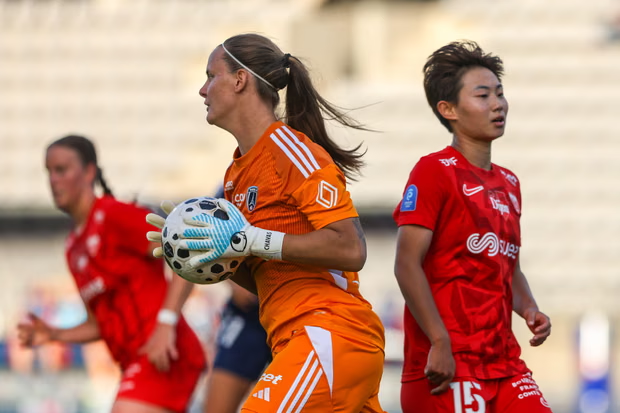 卫报：吴澄舒、王妍雯效力的第戎女足面临解散局面