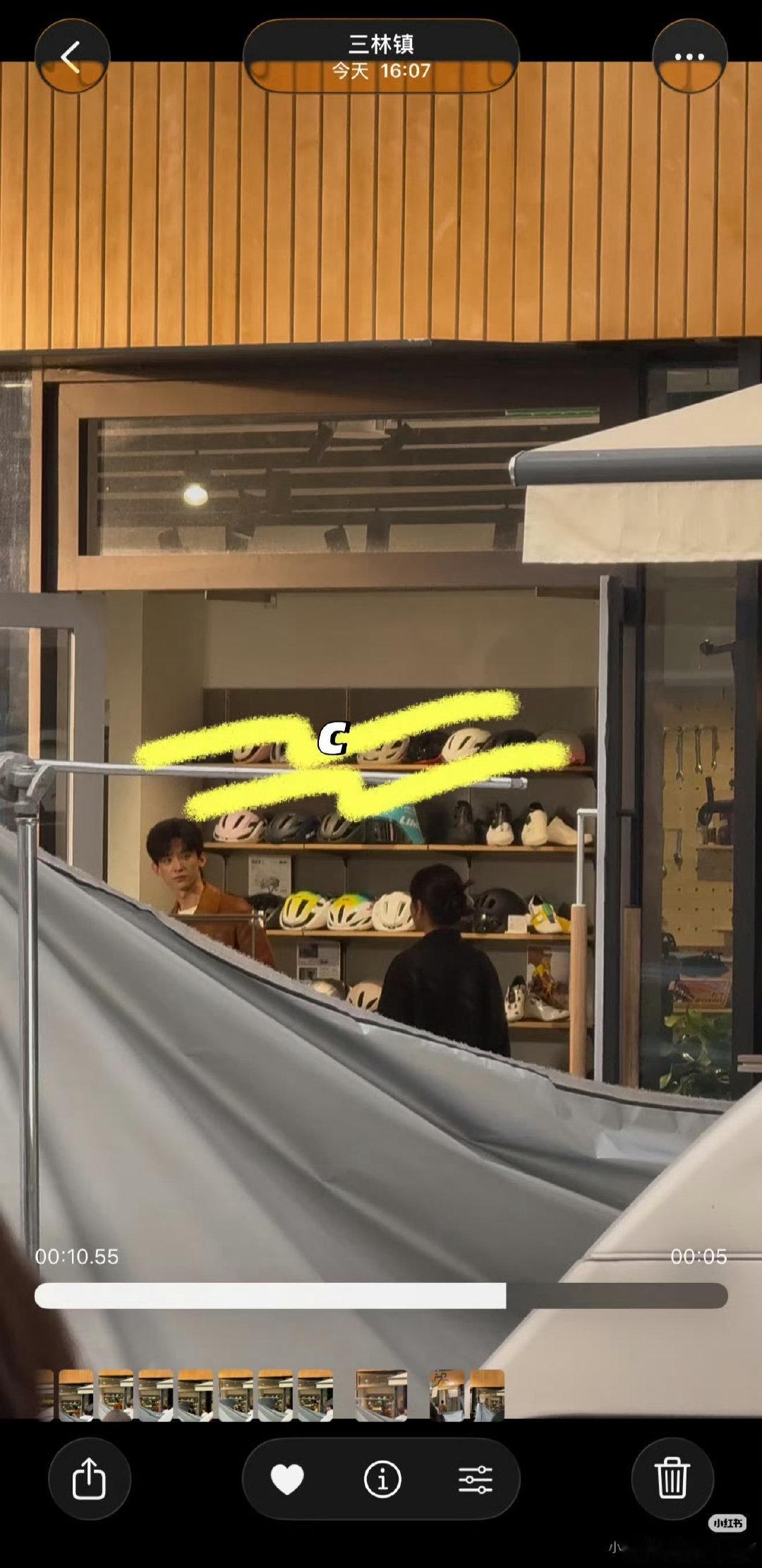 迪丽热巴新剧里也有厂花[流鼻血]由于此男一直在给各路男女主演疯批小狗，我现在已经