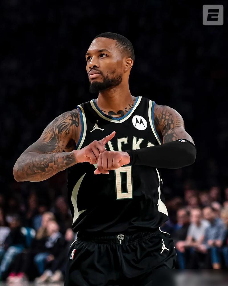 别再争论威少、安东尼配不配75大了。我告诉你，这根本不是荣誉榜，这是联盟的资产清