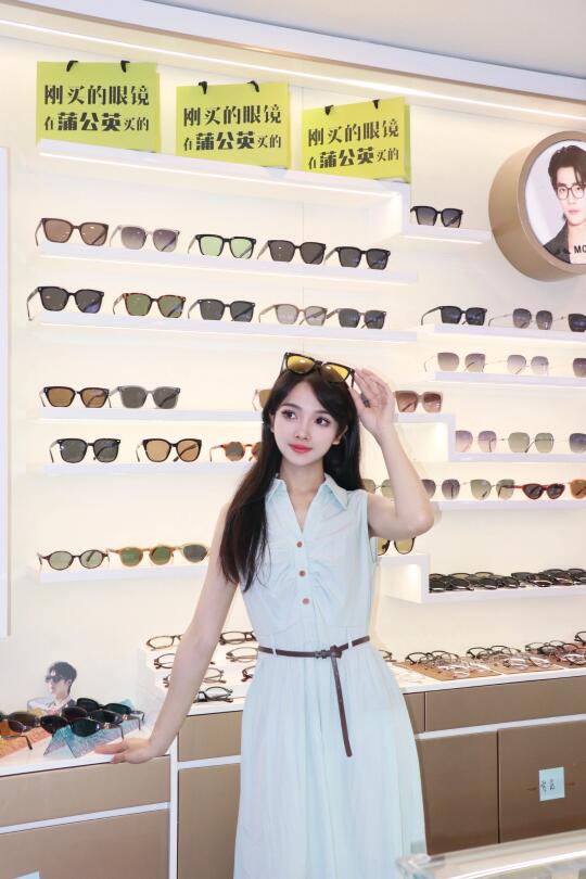 深圳配镜人速码这家神仙眼镜店！