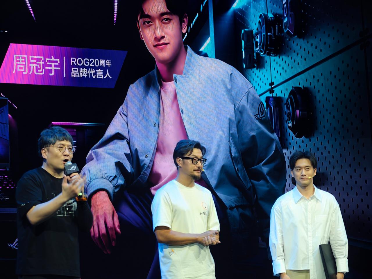 ROG Day 2026广州站，来逛展了。现场人非常之多啊，还有电竞小屋，F1模