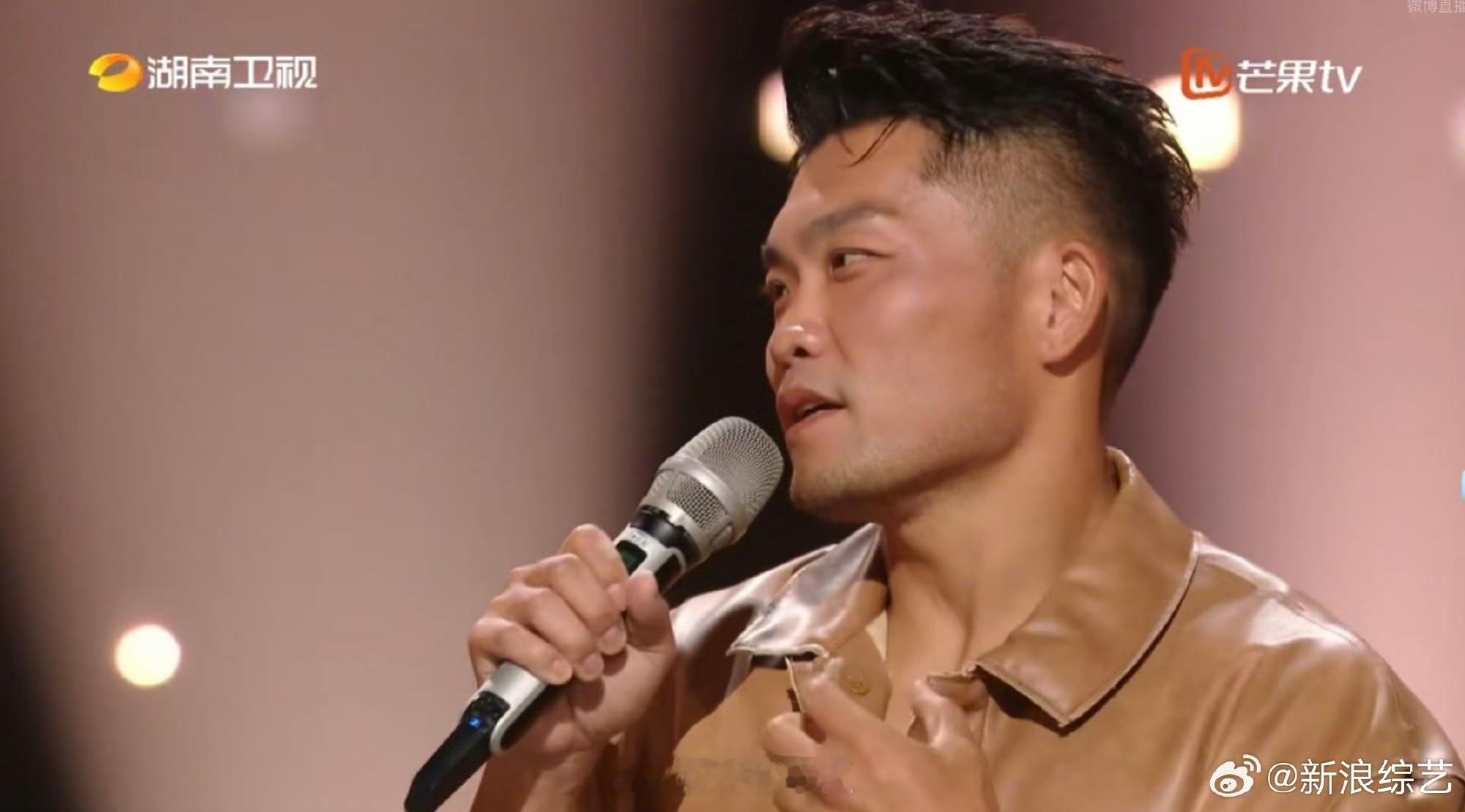 #李玖哲好稳#李玖哲的稳定发挥让《解脱》这首歌焕发出新的魅力，他是音综舞台上值得