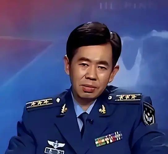 空军大校戴旭曾大声疾呼："美国正在通过控制中国教育，培养亲美洋奴，其通过留学、发