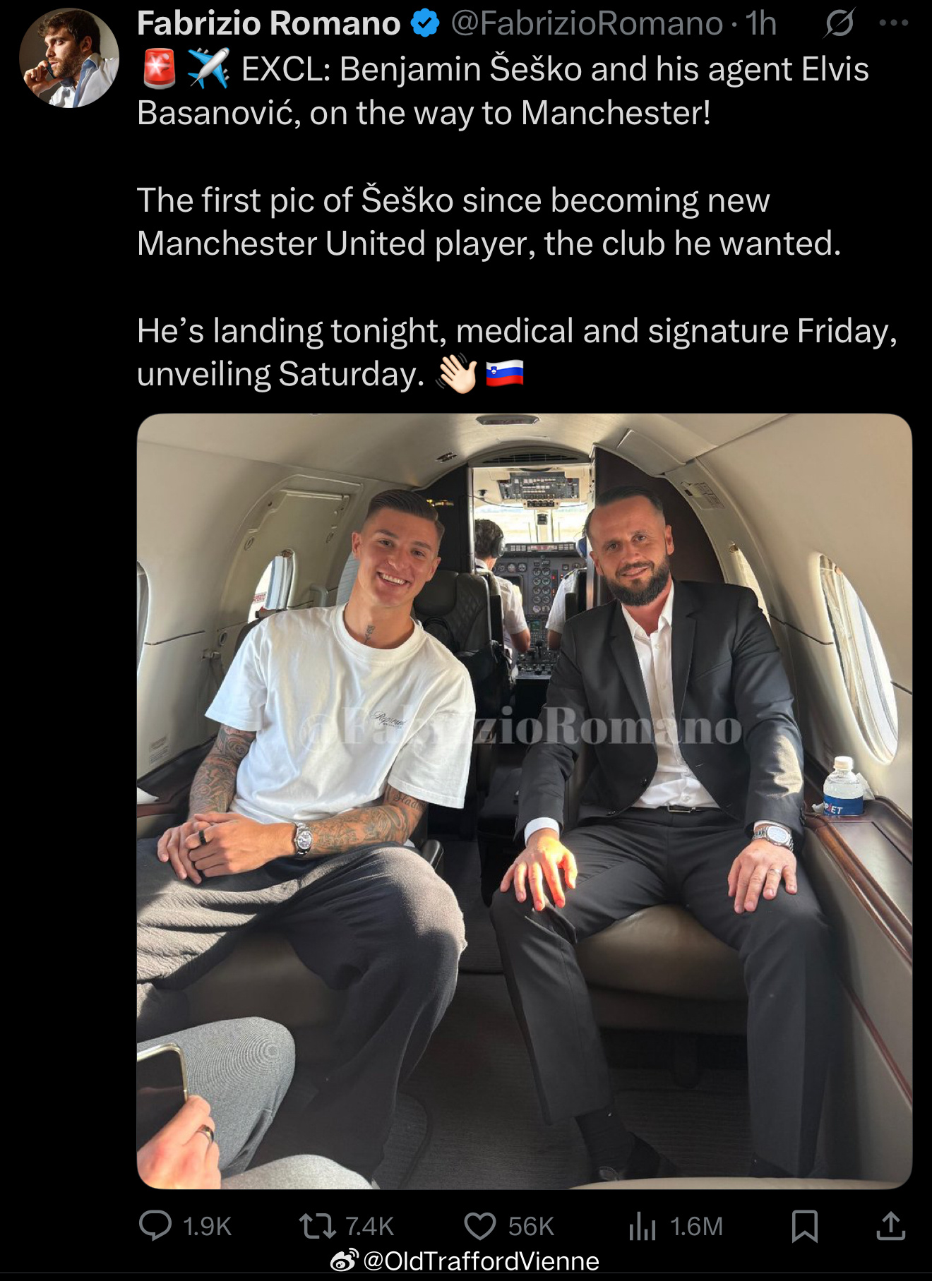 罗曼诺：赛斯克和经纪人飞往曼彻斯特机舱内照片🈶[桃里桃气] ​​​